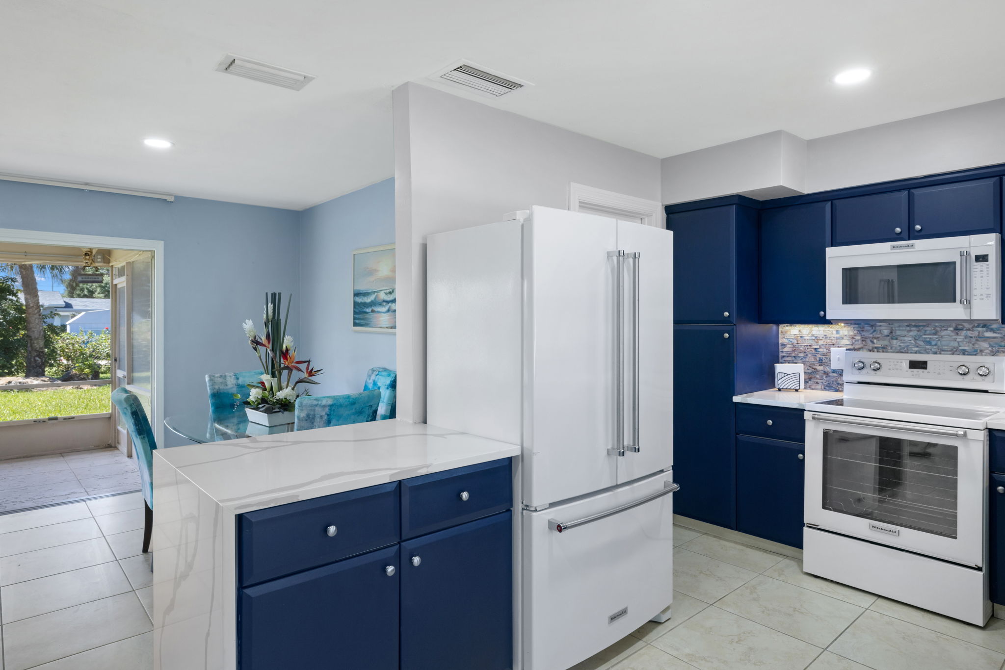 Kitchen 2 of 5