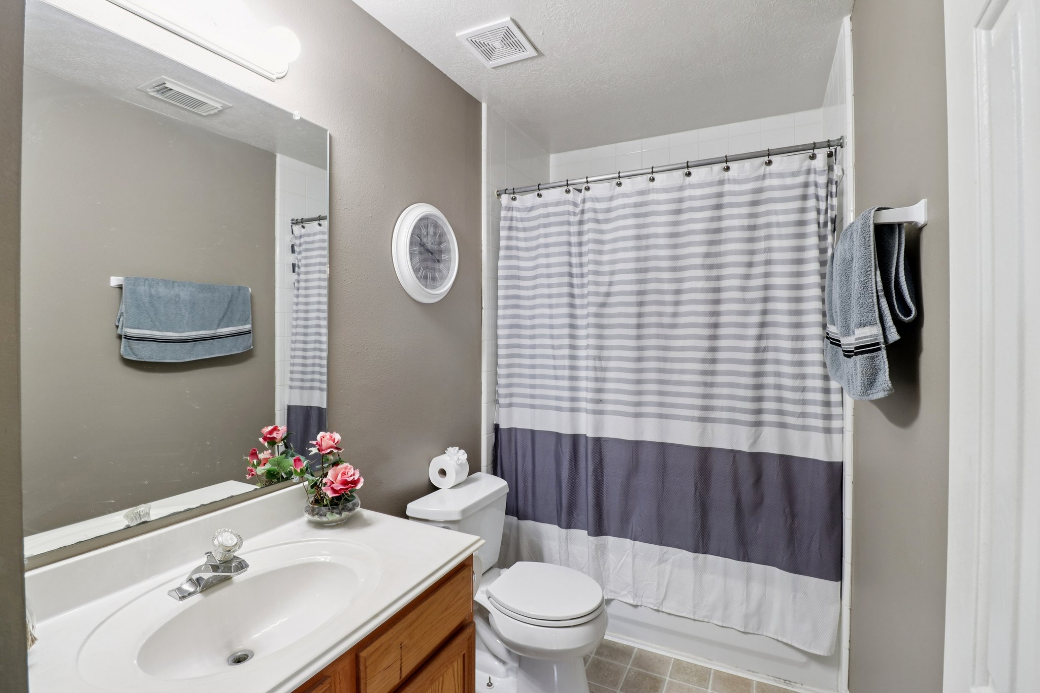 Brower Crest Dr-S1801-010.jpg