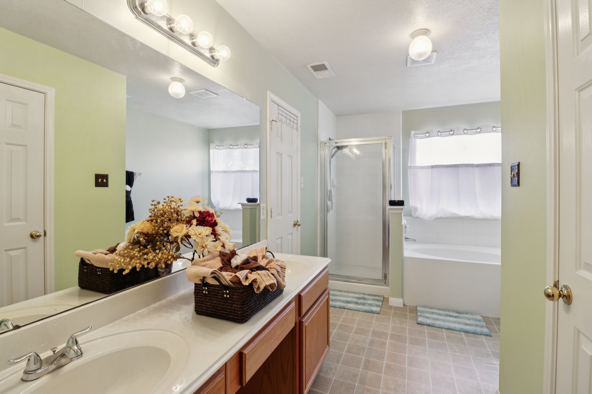 Brower Crest Dr-S1801-013.jpg