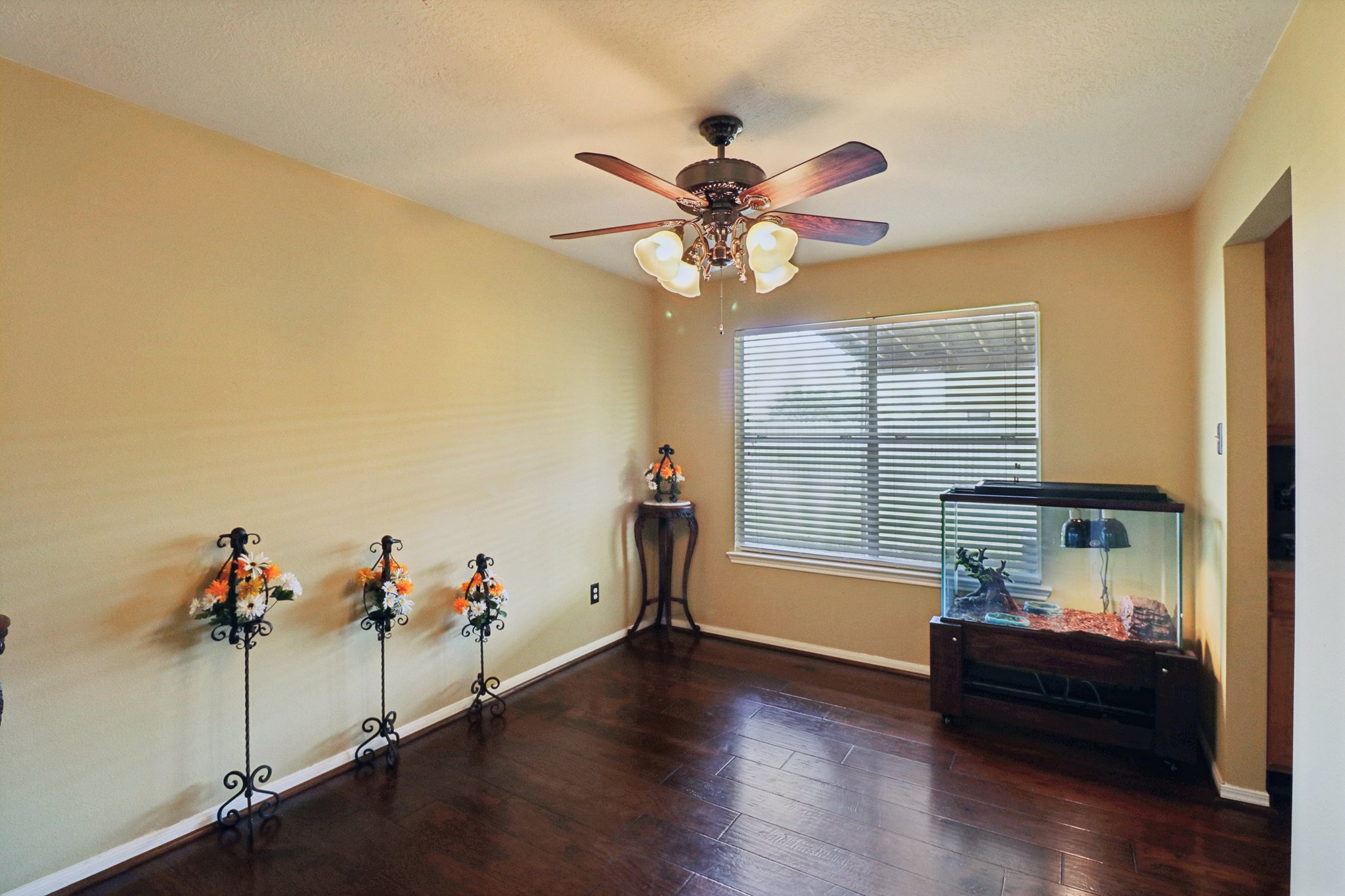 Brower Crest Dr-S1801-020.jpg