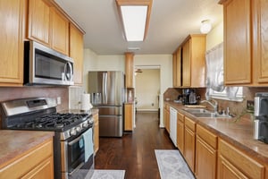 Brower Crest Dr-S1801-007.jpg