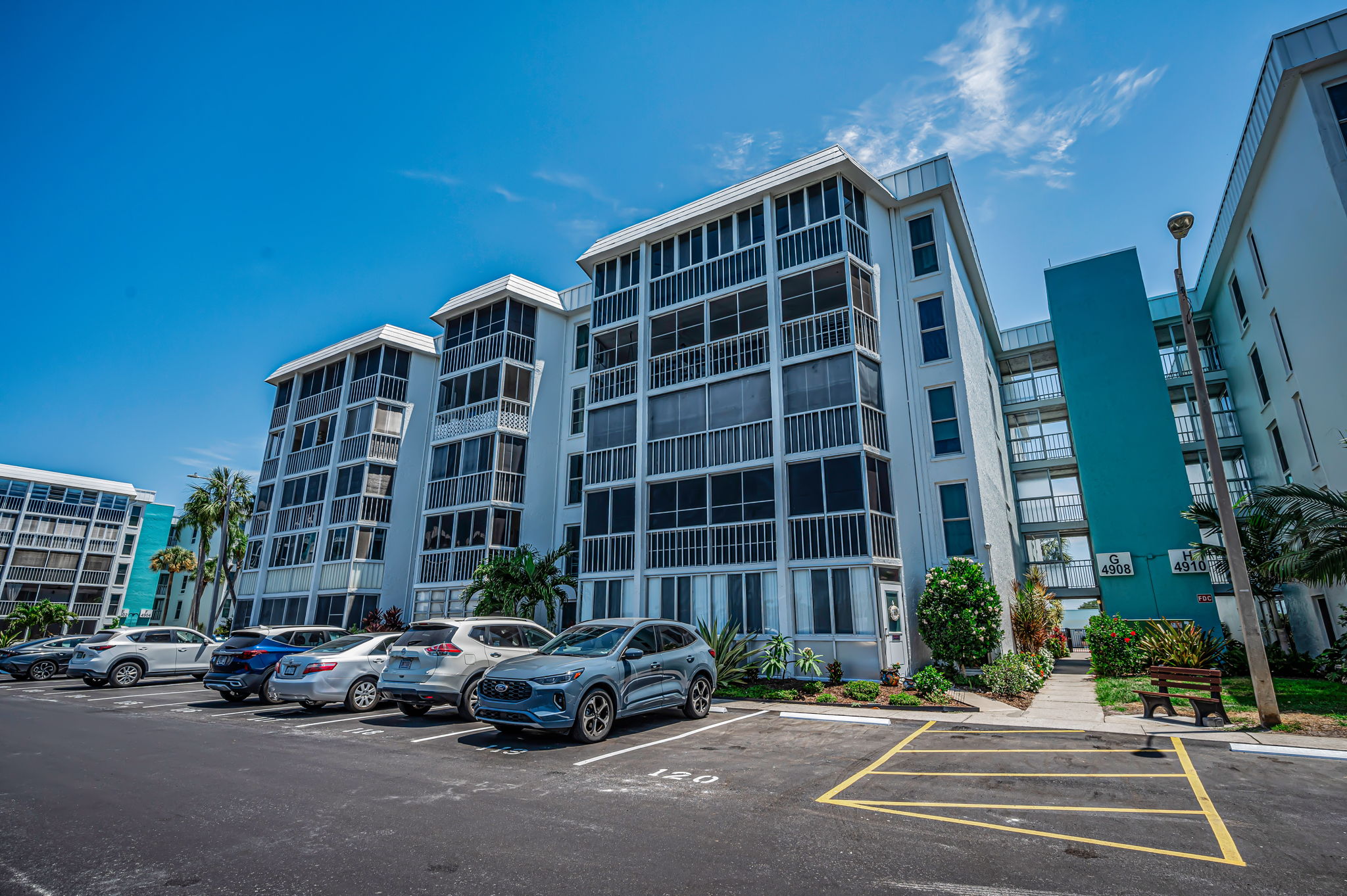 Front Exterior3