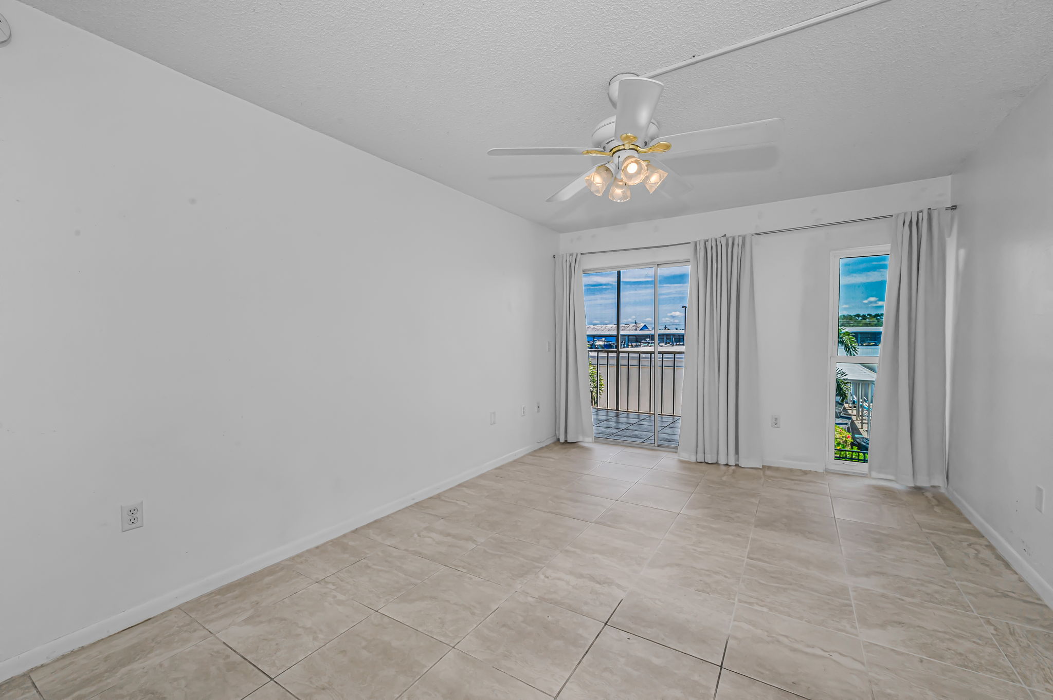 Bedroom1b