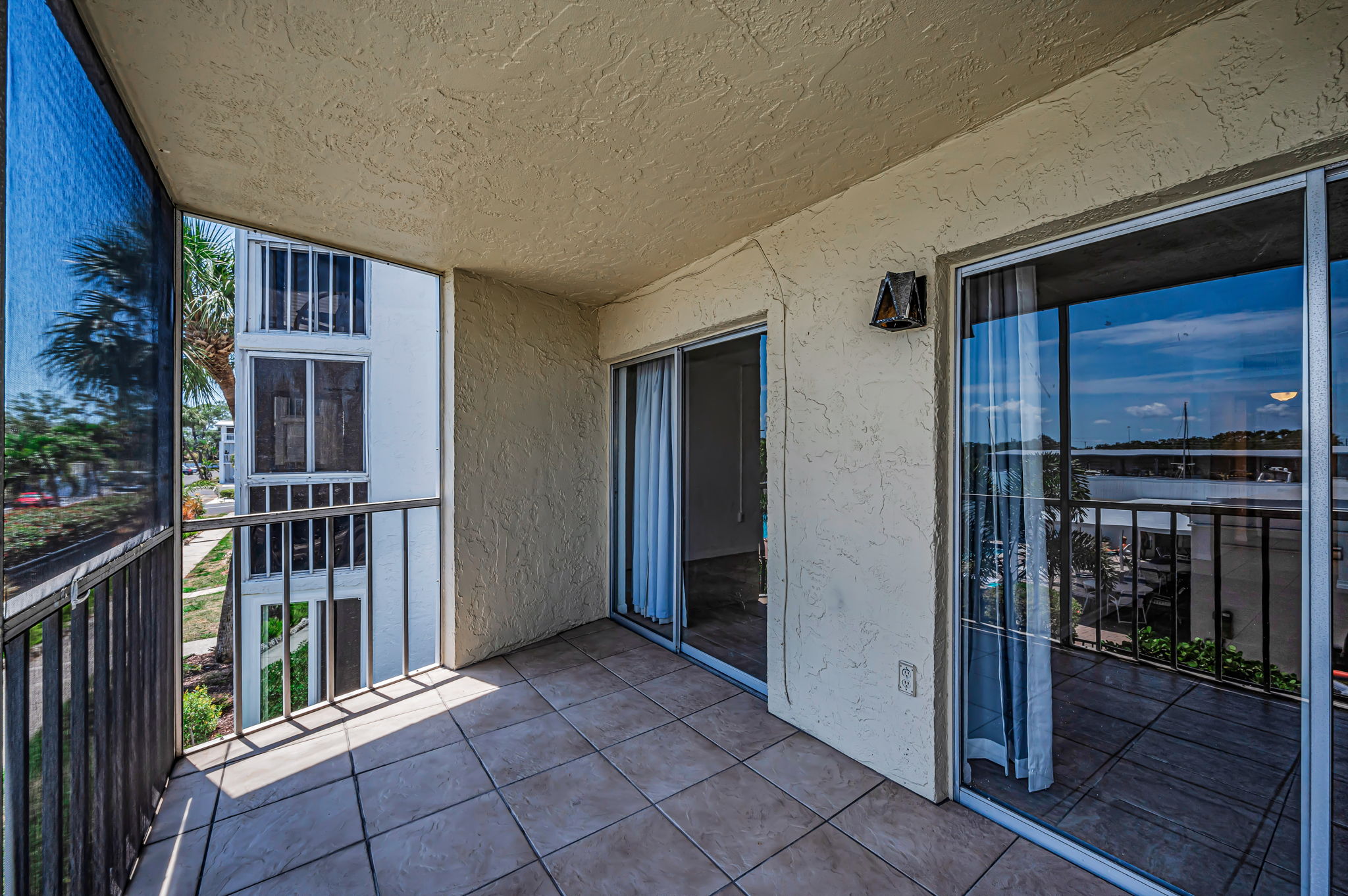 Balcony5