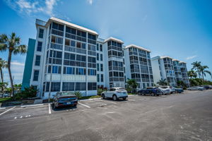 Front Exterior2