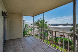 Balcony3