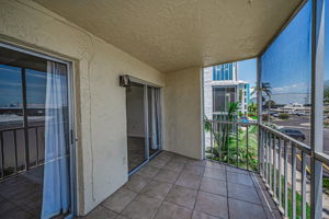 Balcony4