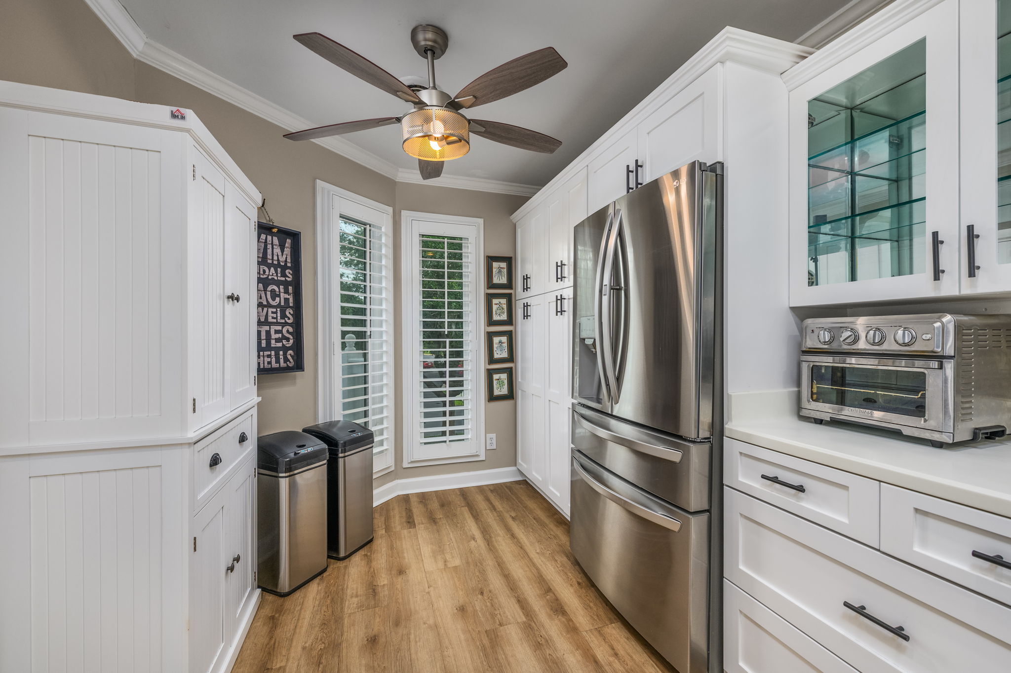  Photo 24