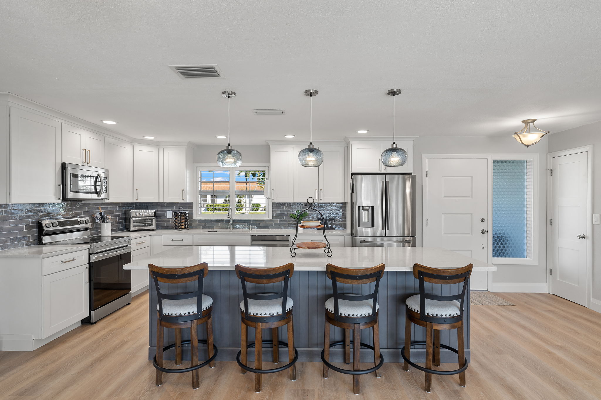 Kitchen 1 of 3