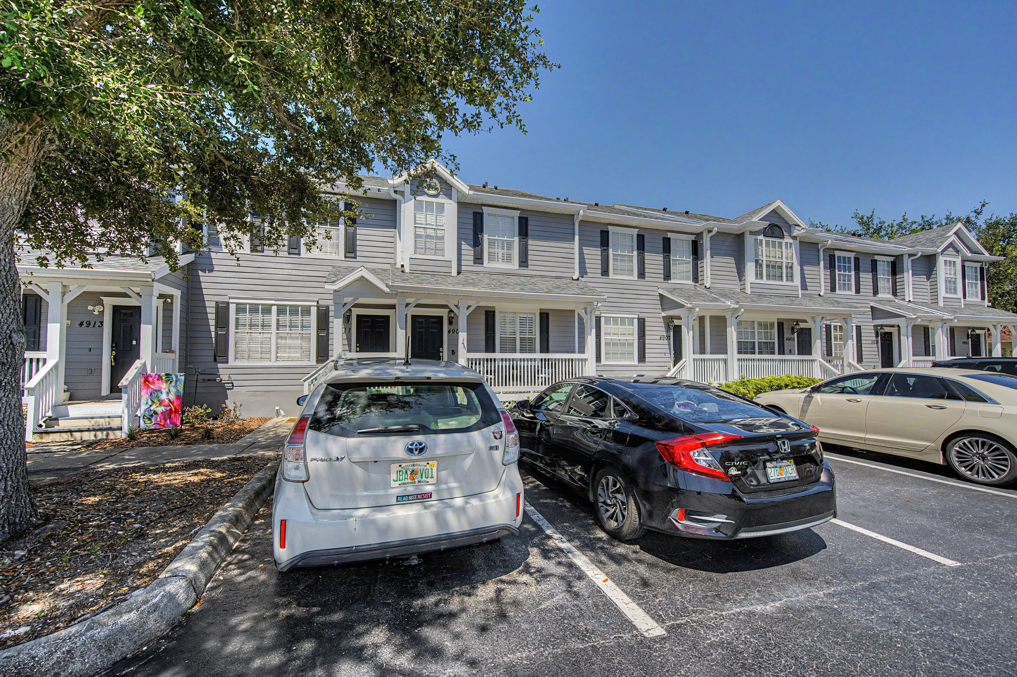 Front Exterior 4