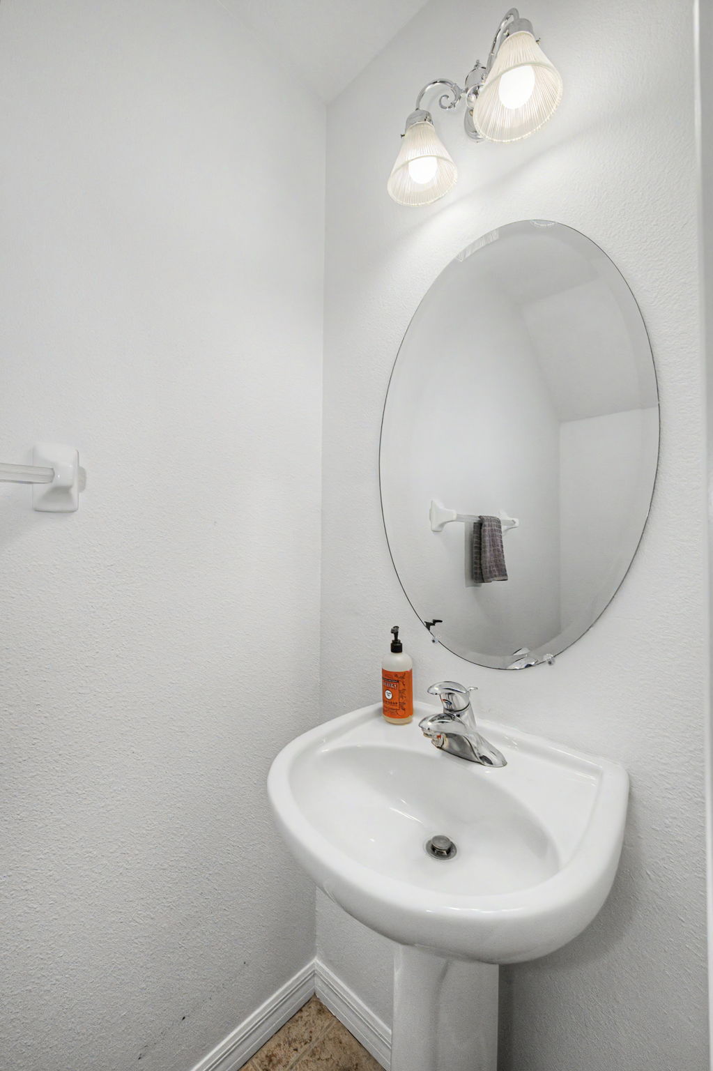 Lower Level Bathroom 3a
