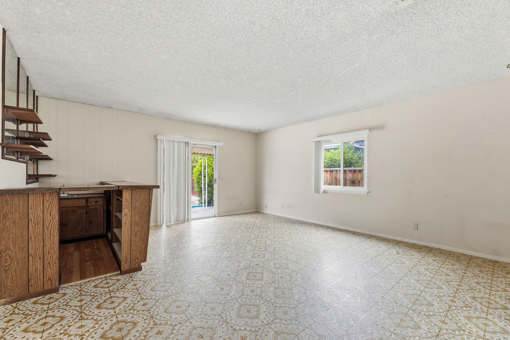 017_F8_491 Bellwood Dr
