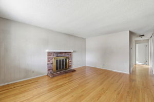 009_F8_491 Bellwood Dr