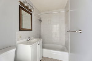 025_F8_491 Bellwood Dr