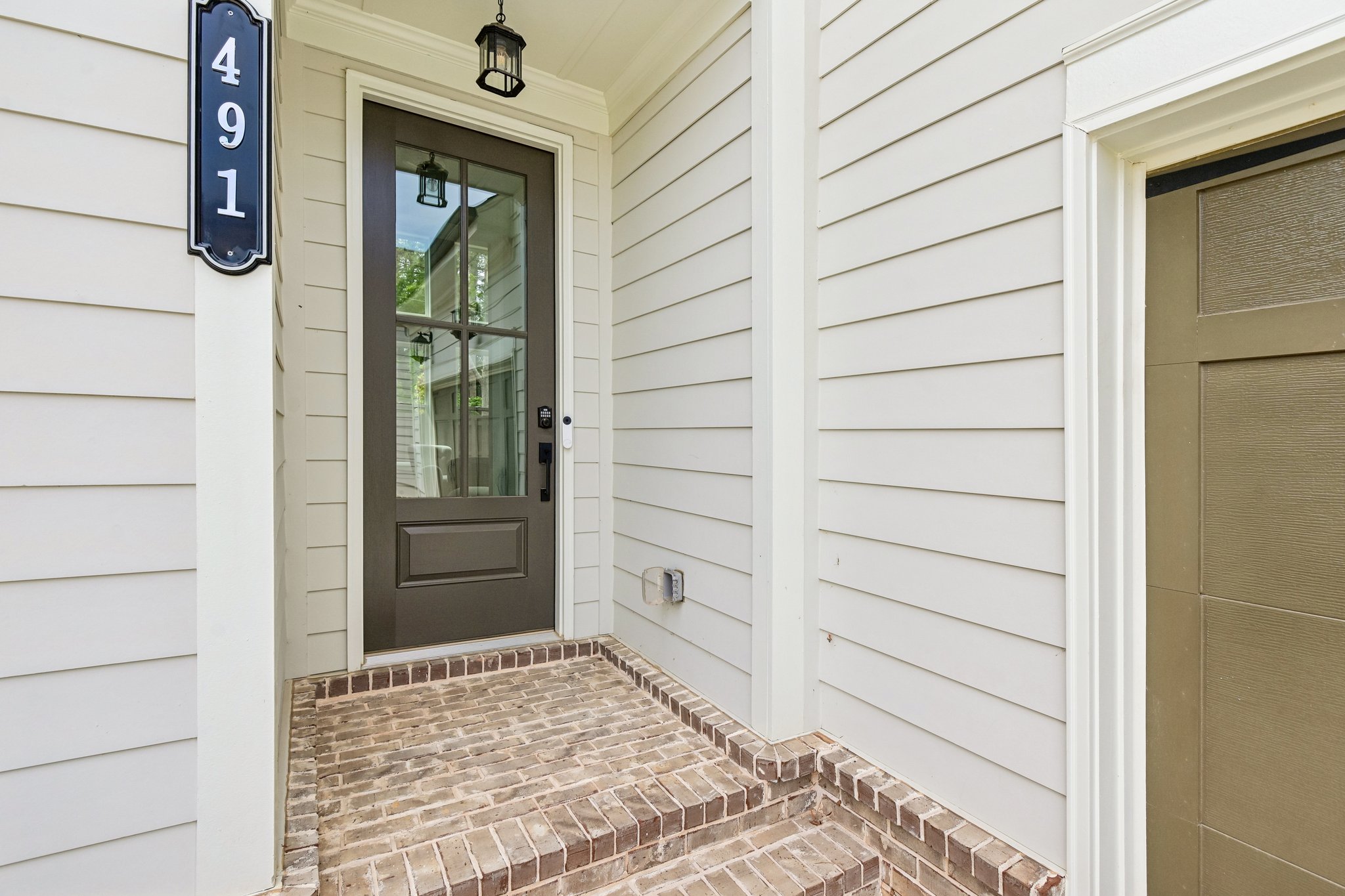 Pearl St-S0105-005.jpg