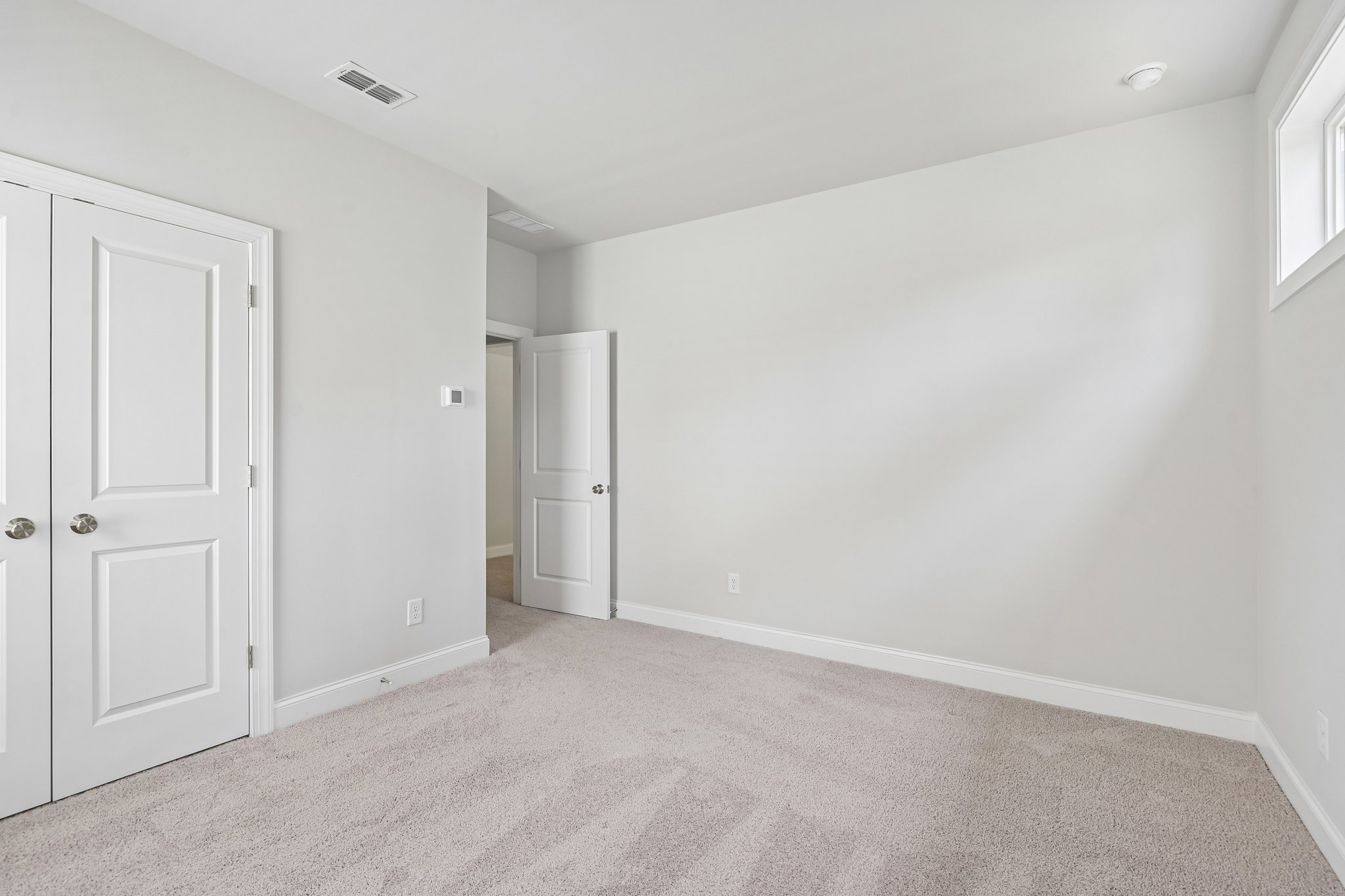 Pearl St-S0105-047.jpg