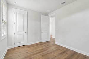 Pearl St-S0105-054.jpg