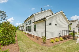 Pearl St-S0105-063.jpg
