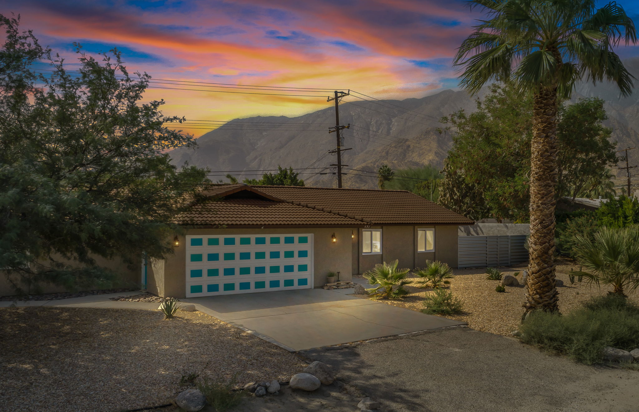  491 W Yorba Rd, Palm Springs, CA 92262, US