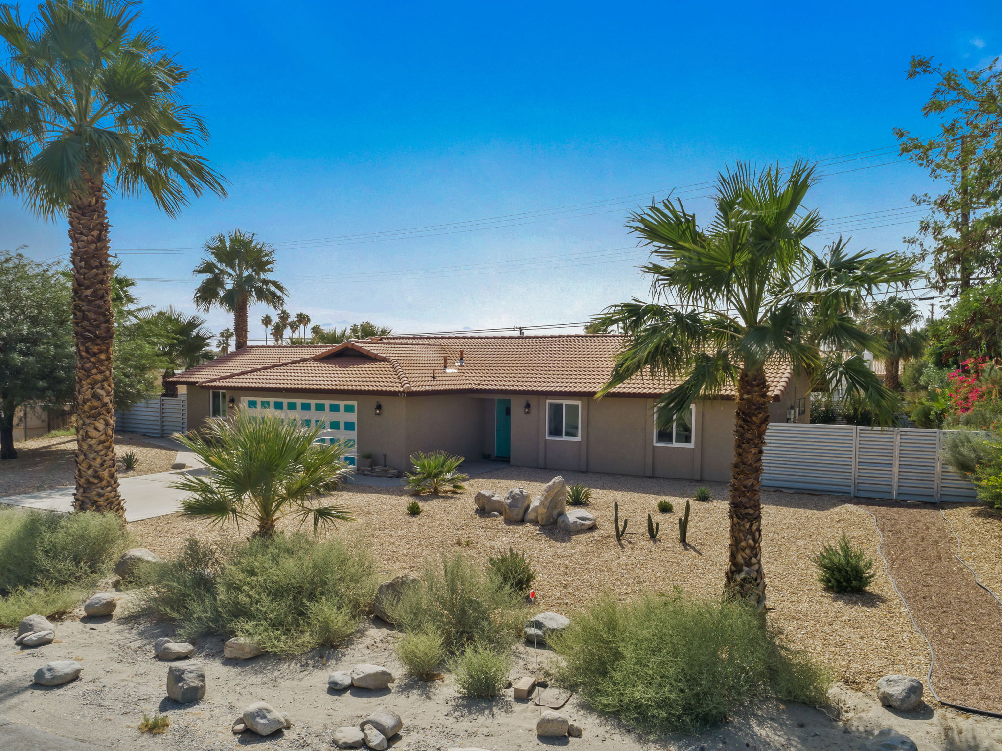  491 W Yorba Rd, Palm Springs, CA 92262, US Photo 3