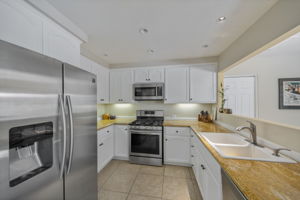  491 W Yorba Rd, Palm Springs, CA 92262, US Photo 17