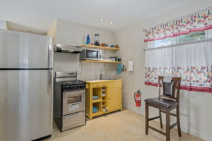  491 W Yorba Rd, Palm Springs, CA 92262, US Photo 29