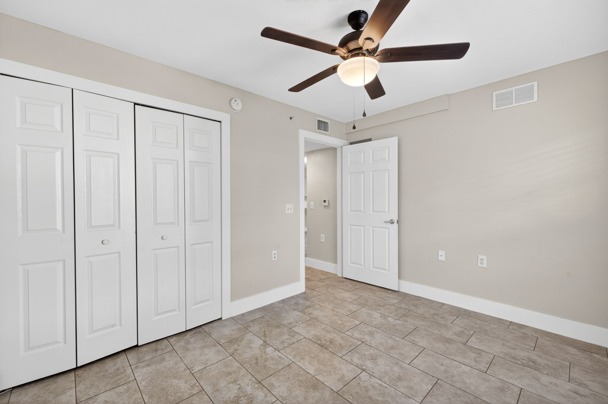 Guest Bedroom 1 - 2 of 2