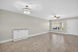 Dining Room 1 of 3