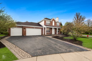 4911 Princeton Ln, Lake in the Hills, IL 60156_001