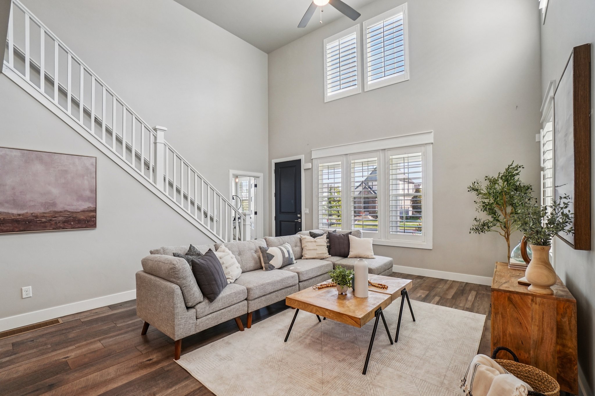 Open Concept w/Natural Light