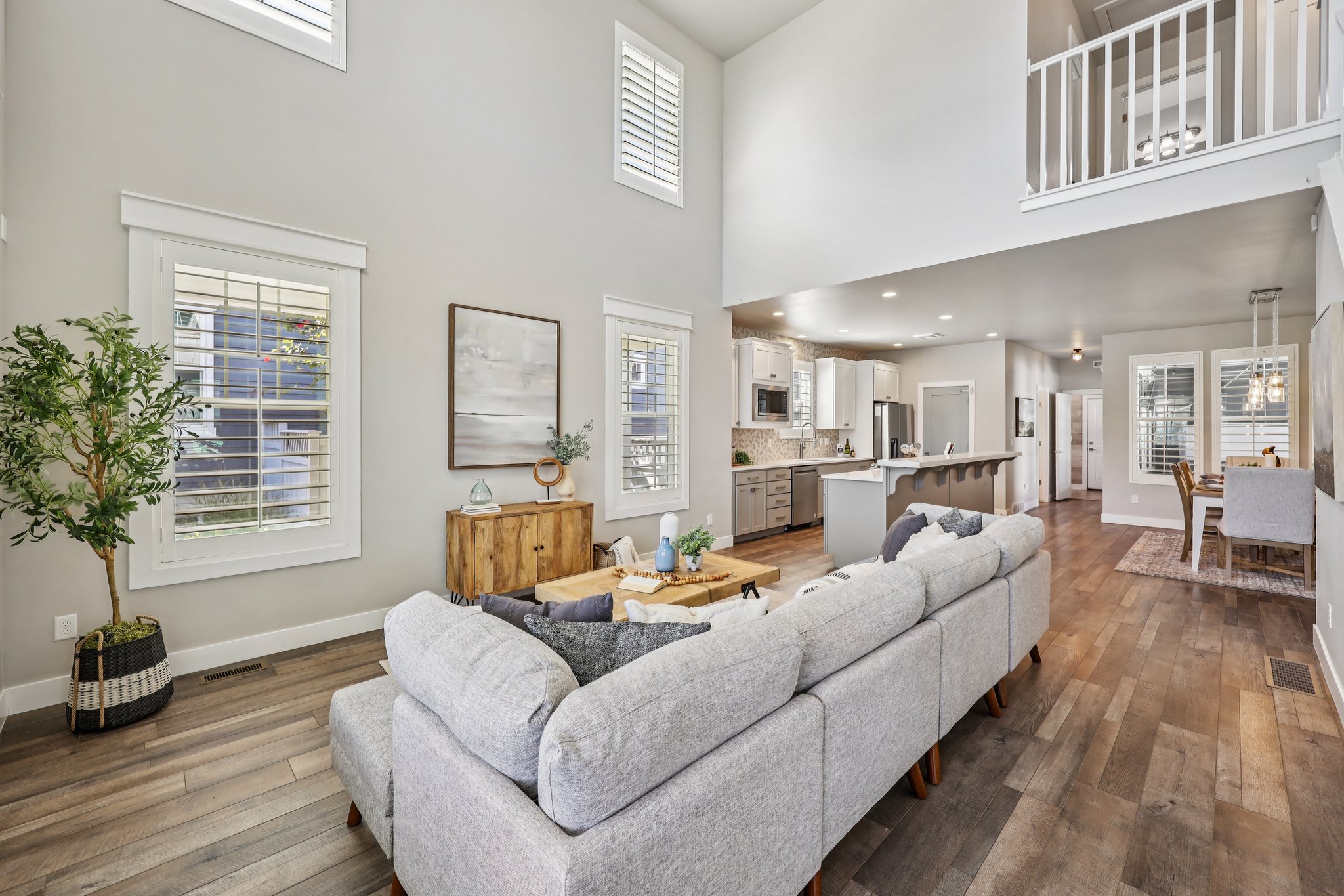 Light, Bright Great Room
