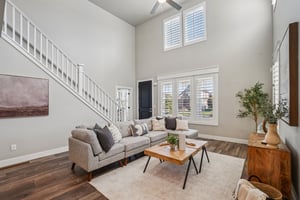 Open Concept w/Natural Light
