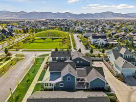 Close To Parks & Lake