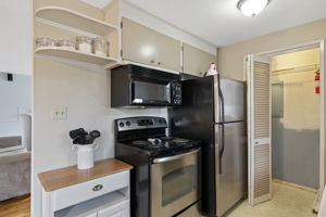  4915 243rd St SW, Mountlake Terrace, WA 98043, US Photo 11