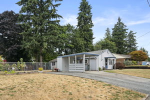  4915 243rd St SW, Mountlake Terrace, WA 98043, US Photo 2