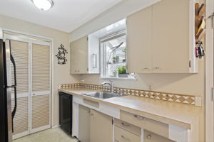  4915 243rd St SW, Mountlake Terrace, WA 98043, US Photo 12
