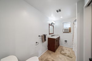  4915 243rd St SW, Mountlake Terrace, WA 98043, US Photo 23