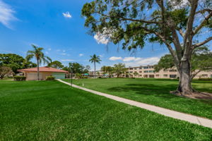 2-Clubhouse and Pool