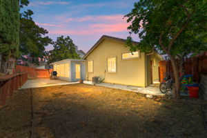  Photo 44
