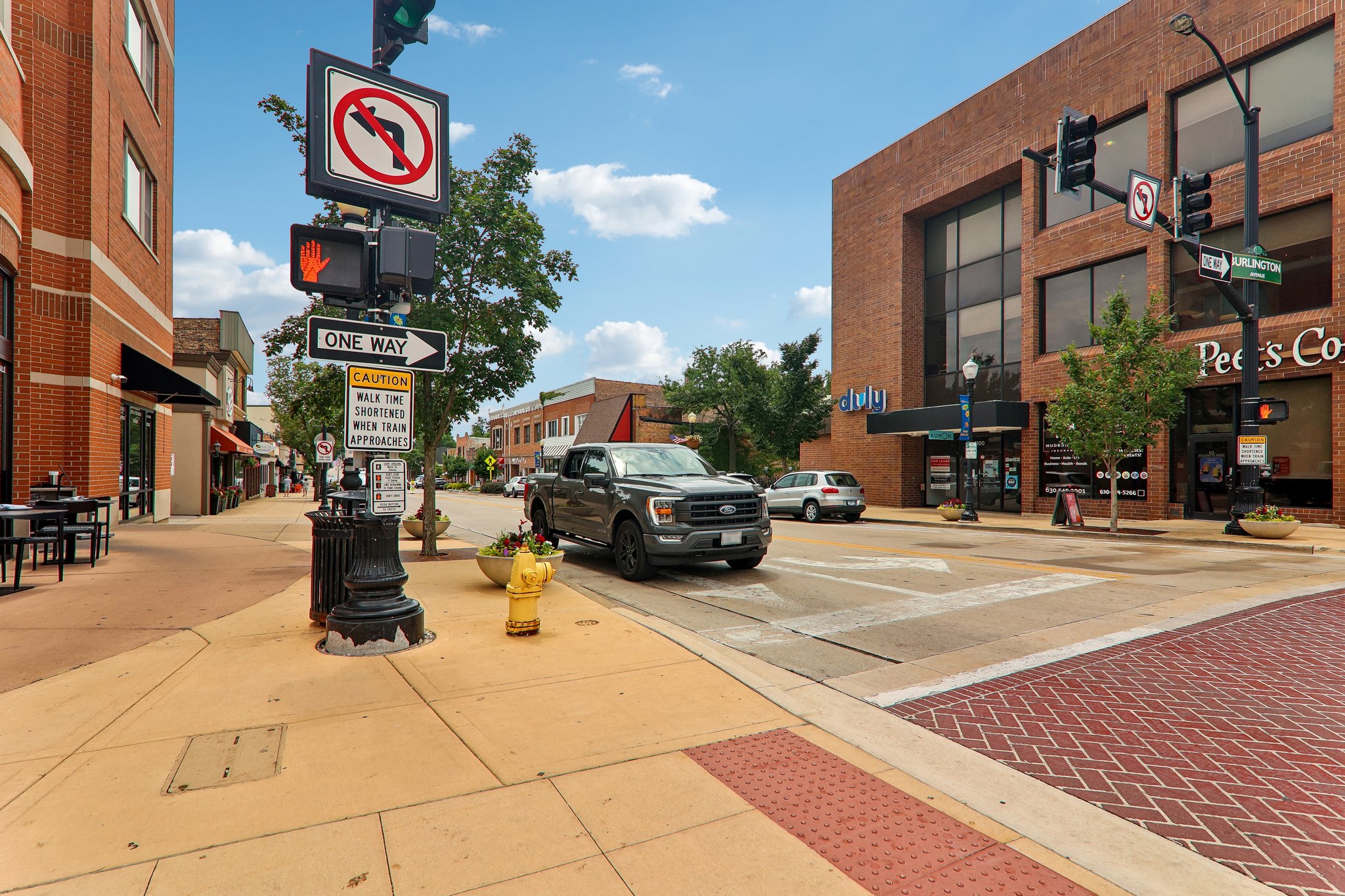 Highland Ave-3006-901.jpg