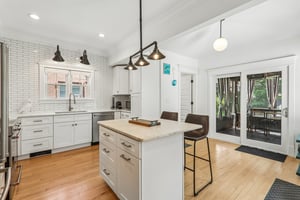 Highland Ave-S3006-015.jpg