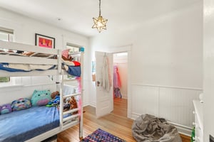 Highland Ave-S3006-030.jpg