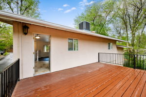 Deck (2)