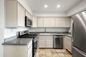 Kitchen (3)