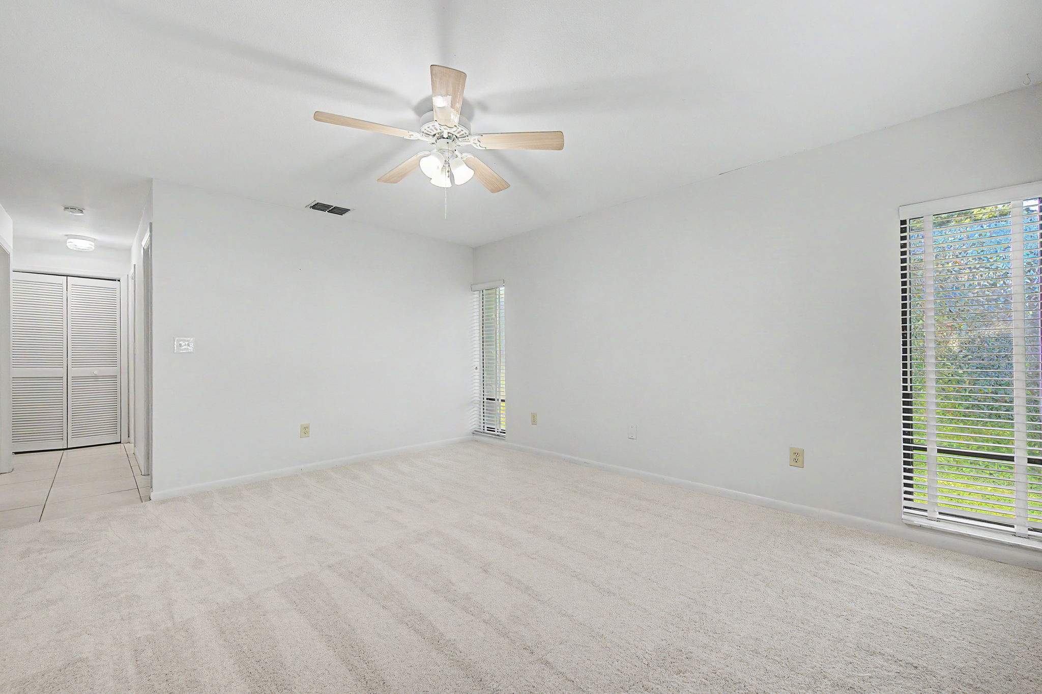Primary Bedroom1b