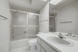 Bathroom2