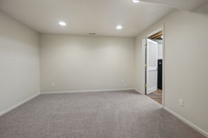  Photo 39