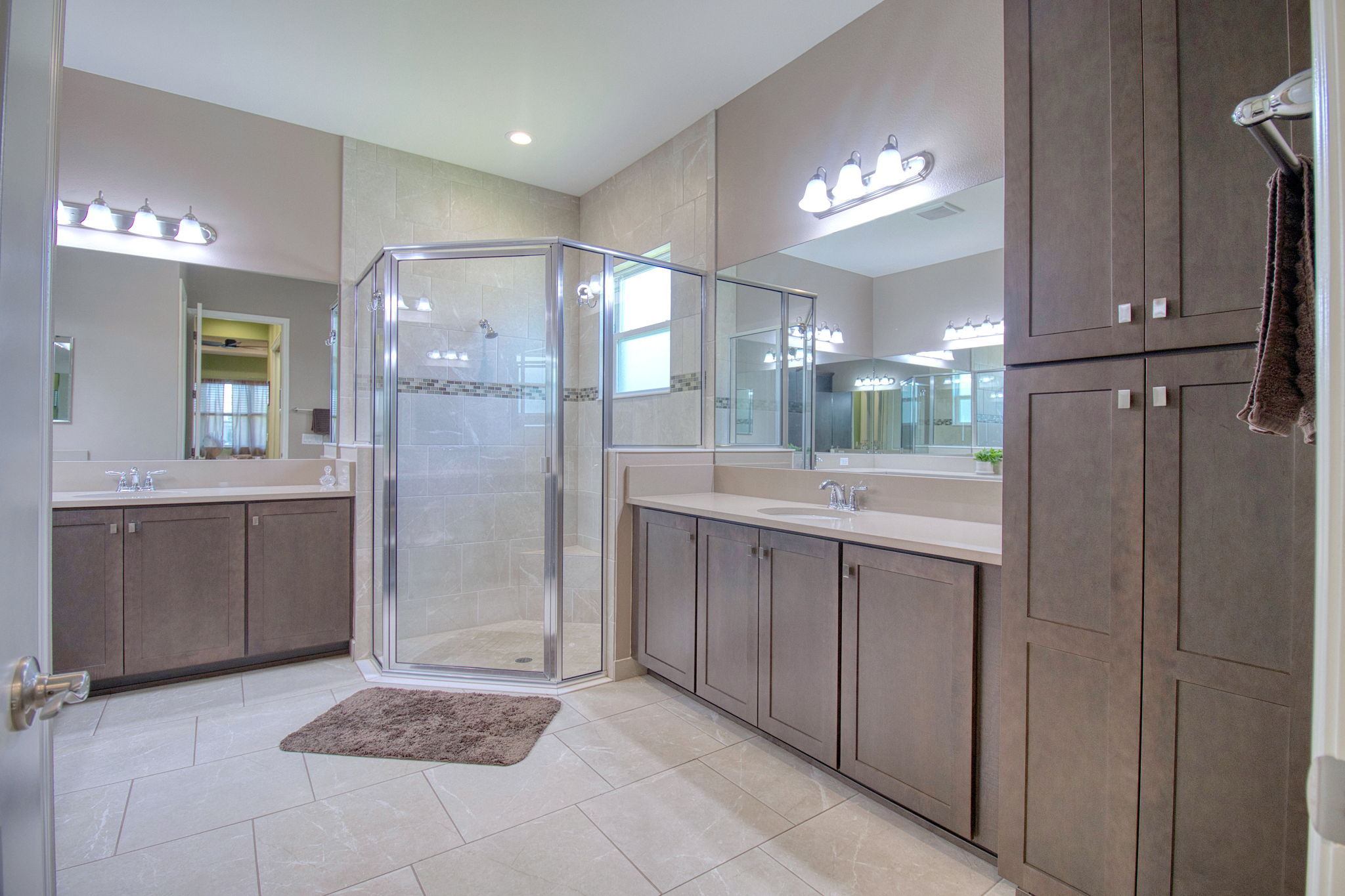 Enormouse EnSuite Bathroom