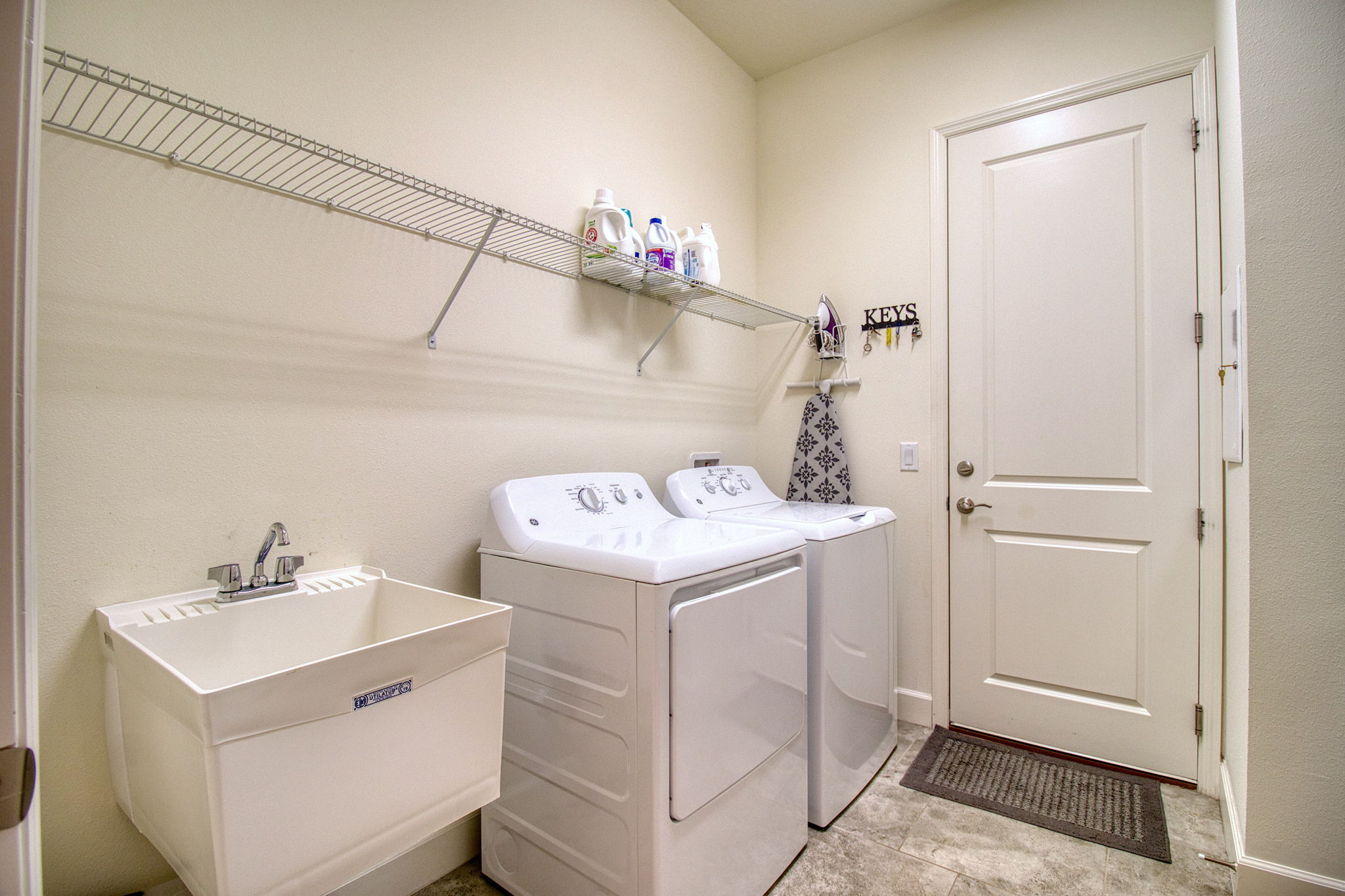 Utility Sink, Washer, & Gas Dryer