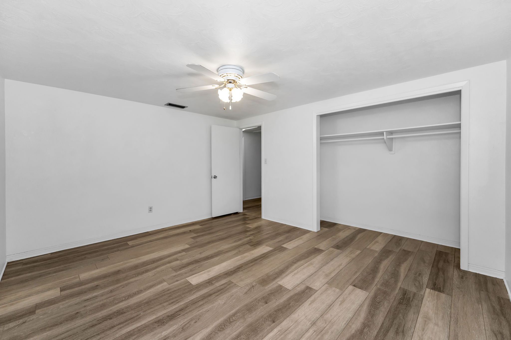 Bedroom1b
